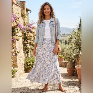 Universal Thread Light Wash Denim Jacket